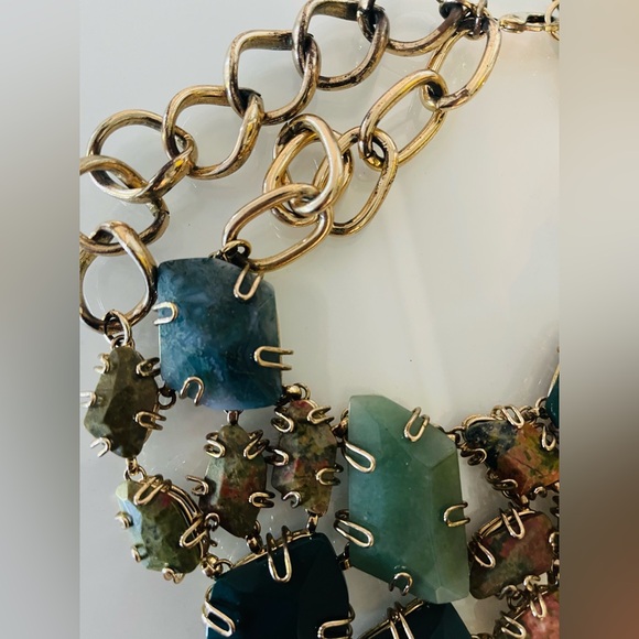 Statement Green BCBG necklace with Gold Hardware - Picture 10 of 12